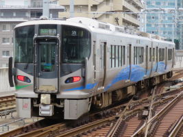 あいの風とやま鉄道521系