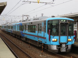 IRいしかわ鉄道521系