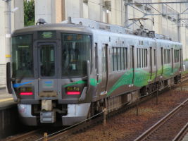 あいの風とやま鉄道521系
