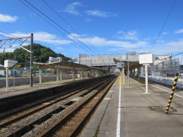 津幡駅