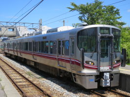 IRいしかわ鉄道521系