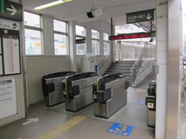 2011/06/05千鳥町駅改札 蒲田方面