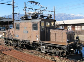 2011/12/31新村駅車両基地ED301号機