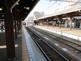 2012/02/10江ノ島駅ホーム