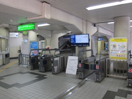 東羽衣駅