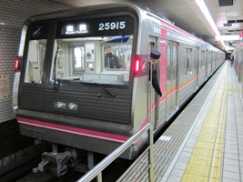 大阪市高速電気軌道25系