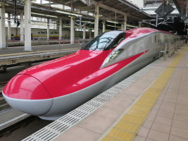 新幹線E6系