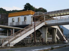呉ポートピア駅