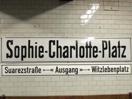 Sophie-Charlotte-Platz駅