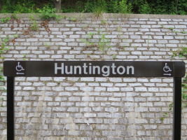 Huntington駅
