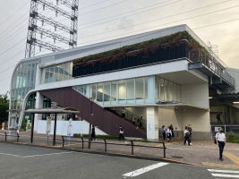 多磨駅
