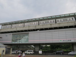 舎人公園駅