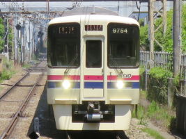 京王電鉄9000系