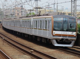 東京地下鉄10000系